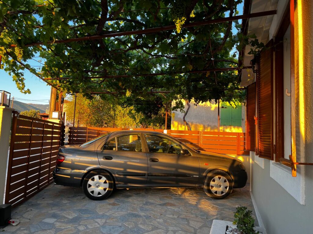Parking under the pergola