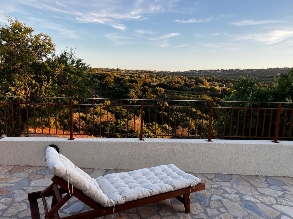 Terrace with a view over the valley